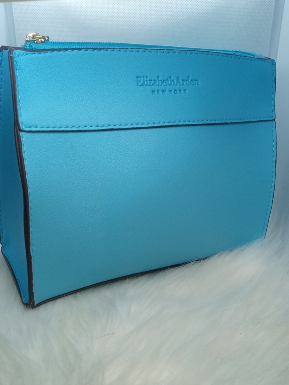 ELIZABETH ARDEN MAKEUP POUCH